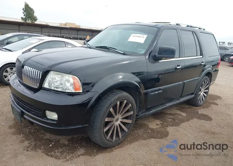 2005 Lincoln Navigator z USA, uszkodzony, nr VIN 5LMFU27515LJ21131
